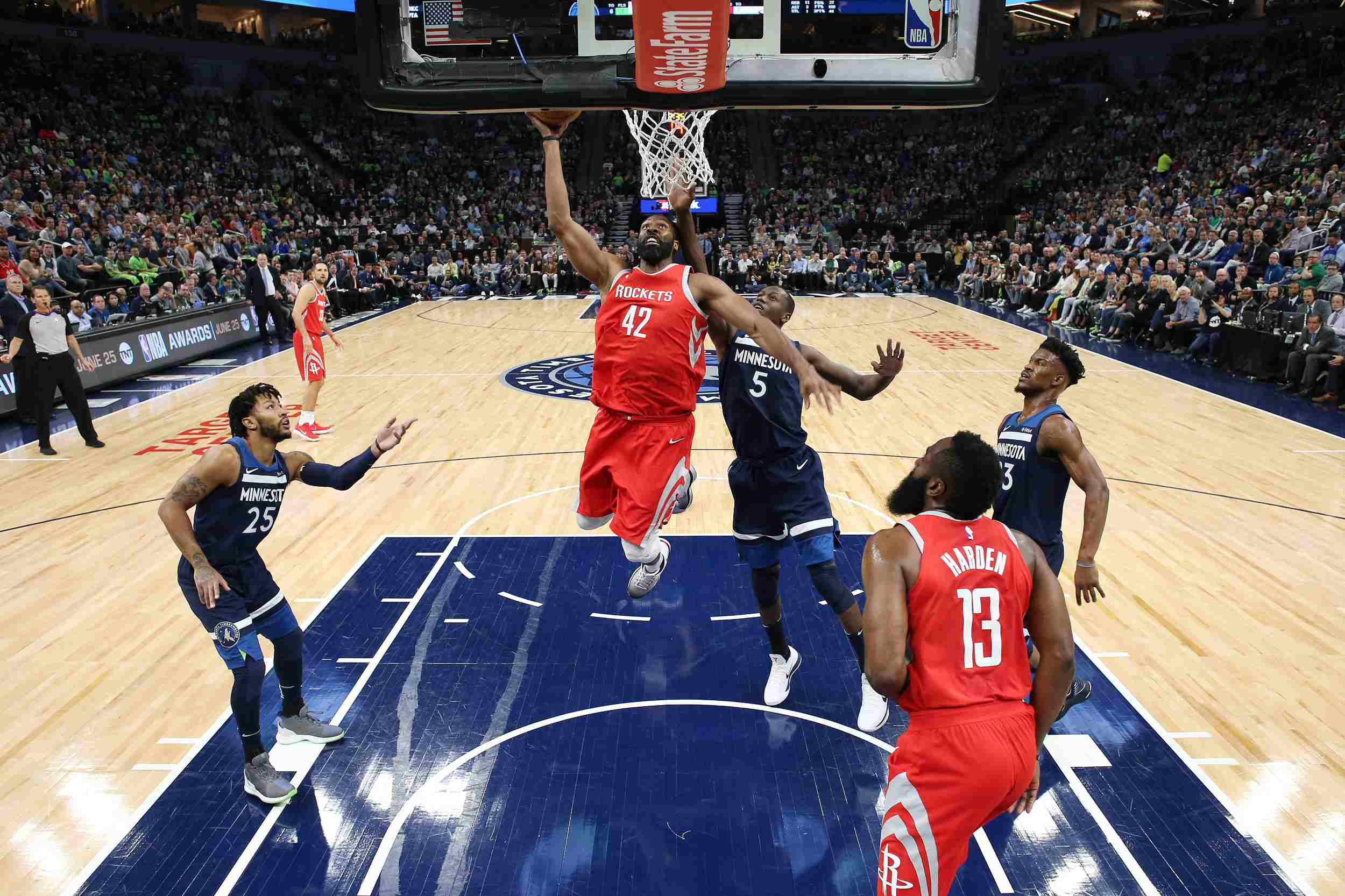 赛季的首个 赛季的首个